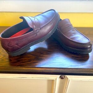 ROCKPORT “ Maverick” Penny Loafers Size 10.5 medium width. A steal❣️